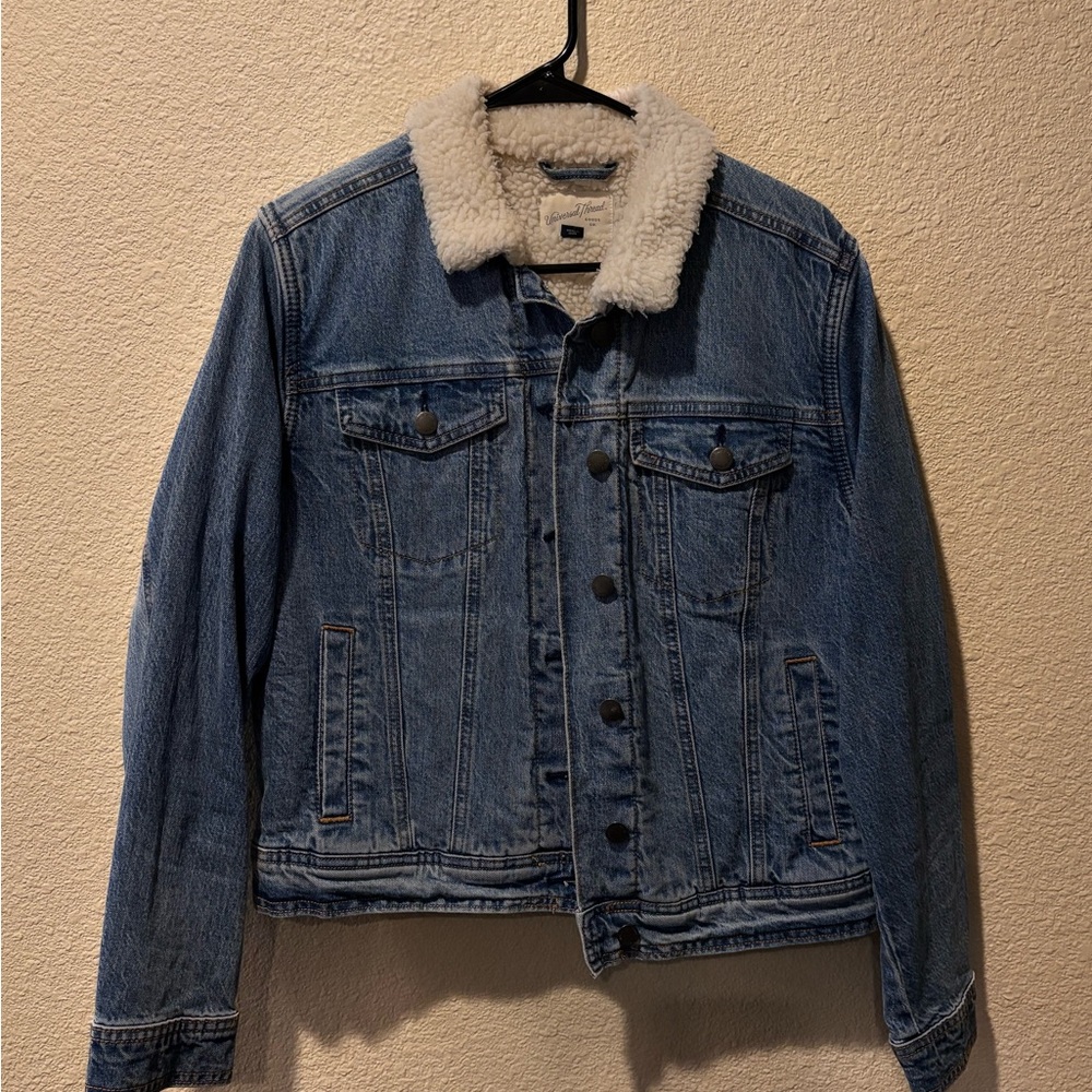 Universal Thread Blue Denim Jacket with White Shearling Collar